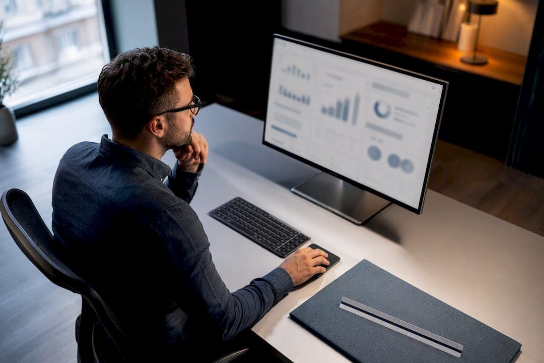 8–10 KPIs to Master Portfolio Benchmarking for Property Managers